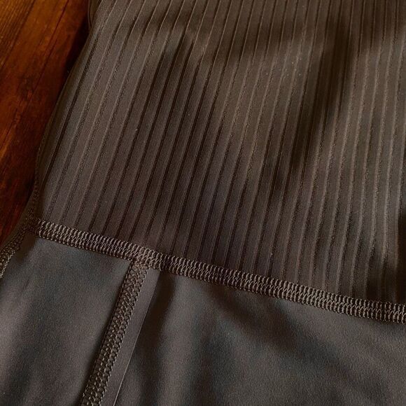 Athleta Vitality Ribbed Tank Top Racerback Mocha Brown Size M - Picture 5 of 16